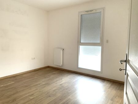 Location Appartement 3 pièces 67m² ST RAMBERT D ALBON 26140 - Photo 3