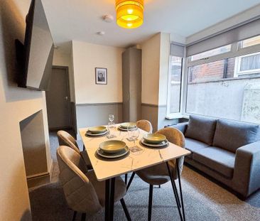 1 bedroom in a house share to rent - Photo 5