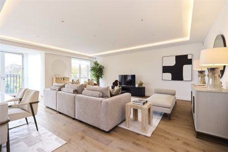 Bayswater Road, London, W2 flat to rent - Photo 2