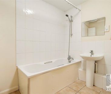 2 bedroom flat to rent - Photo 6