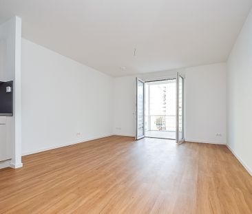 KOMFORTABEL WOHNEN - MIT AUFZUG, BALKON, FUSSBODENHEIZUNG UND EINBA... - Photo 1