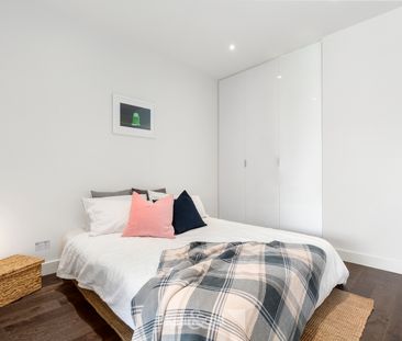 SPACIOUS AND CONVENIENT - Photo 2