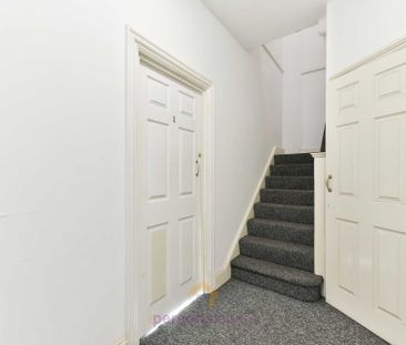 High Street, Epsom - Photo 1