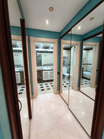 Apartamento de alquiler en Calle Edgar Neville, S/n, Puerto Banús - Photo 4