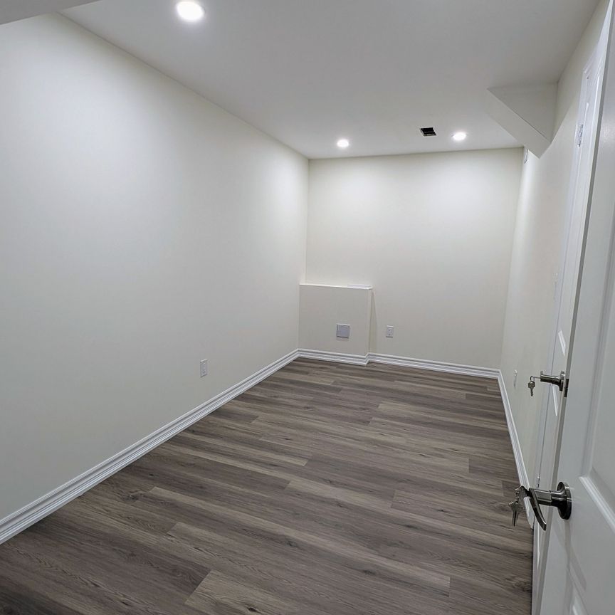 For Lease - 27 Vickery Street, Whitby, Ontario - Photo 1