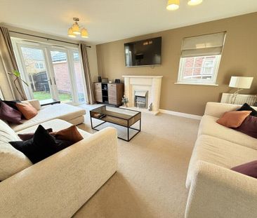 4 bedroom detached house to rent - Photo 1
