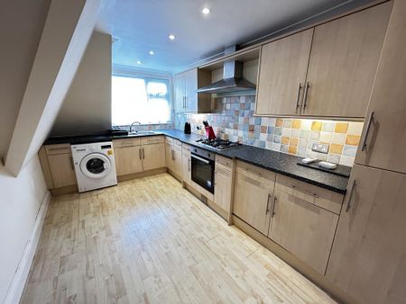 2 bedroom apartment to rent - Photo 5