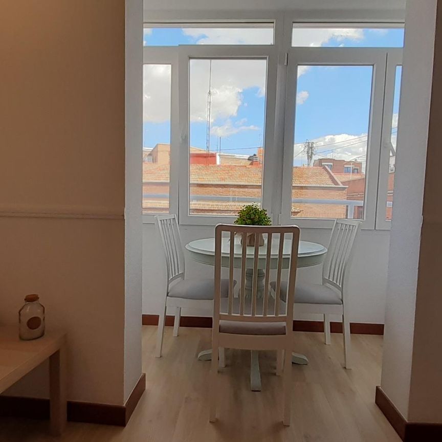 Apartamento luminoso con terraza en Berruguete - Photo 1