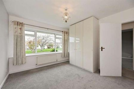 Cambridge Walk, Bognor Regis, PO21 - Photo 5