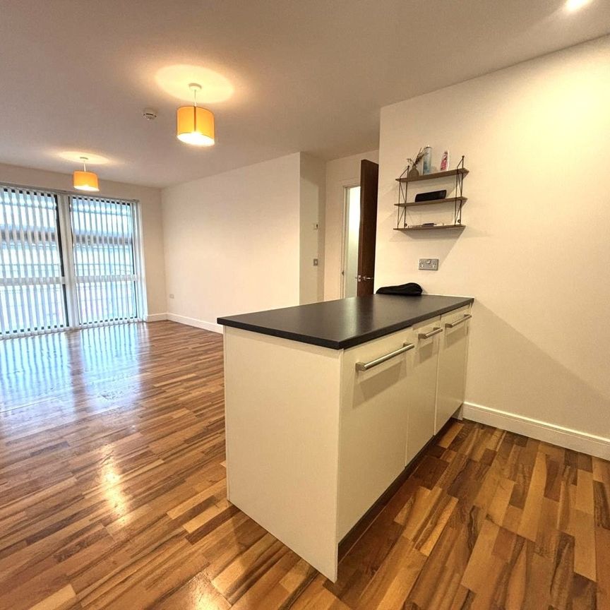 2 bedroom flat to rent - Photo 1