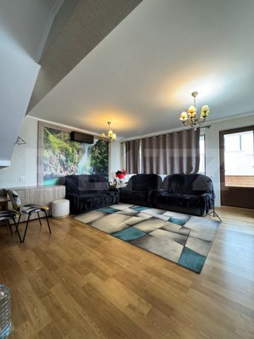 Duplex de inchiriat, 124mp, 5 camere, 2 terase, 3 parcari, V - Fotografie 2