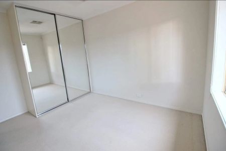 Modern 3-Bedroom Home in Prime Location - Photo 4