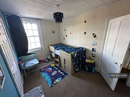 5 bedroom detached house to rent - Photo 4