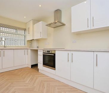 3 bedroom detached bungalow to rent - Photo 6