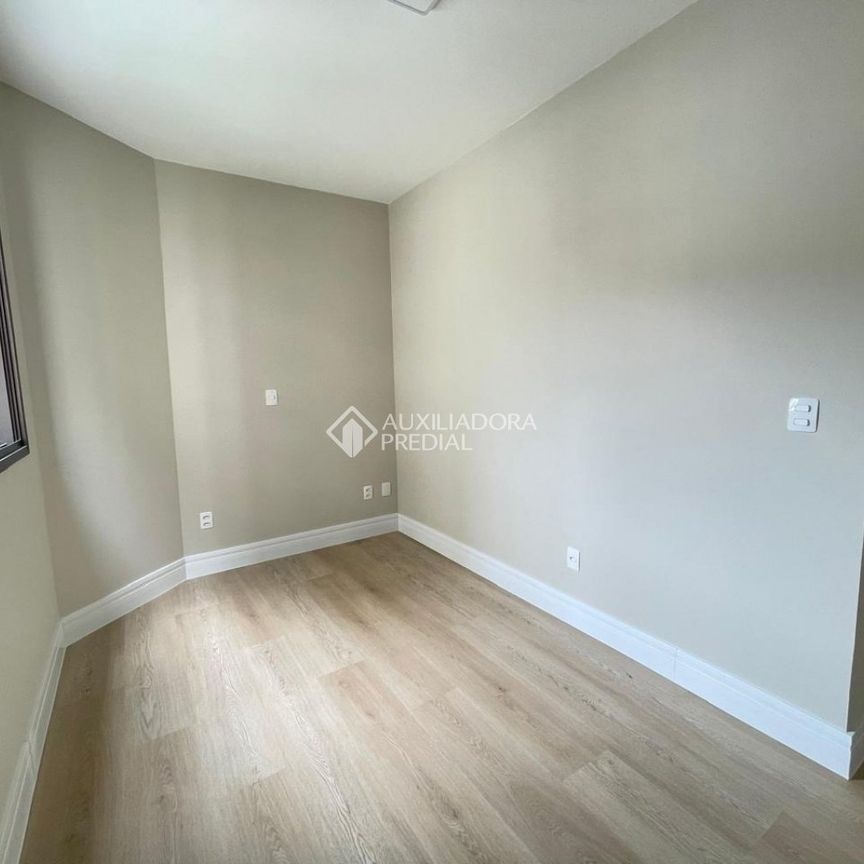 Apartamento com 2 quartos e 70m² para alugar em Beira Mar, Florianópolis. - Photo 1
