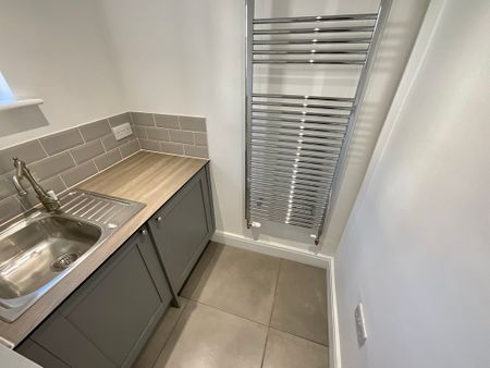 2 bedroom Cottage to let - Photo 3