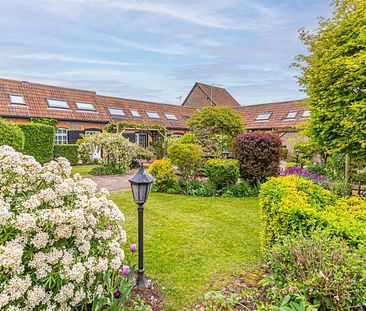 Mentmore Court, Howel Hill, Mentmore - Photo 3