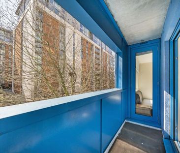 3 bedroom flat to rent - Photo 4