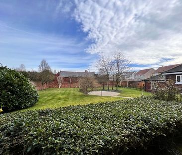 TO LET – Park Crescent, Southport – Available January 2026 - Photo 1