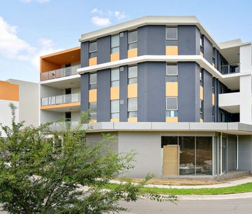 Modern Three-Bedroom Home in a Prime Lifestyle Location - Photo 4