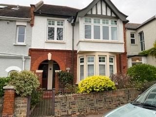 3 bedroom flat to rent - Photo 5