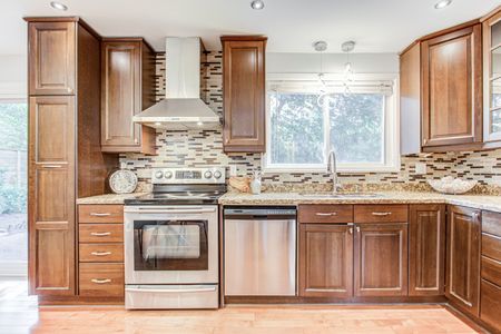 For Lease - 18 Arran Crescent Unit# Main Unit, Toronto, Ontario - Photo 4