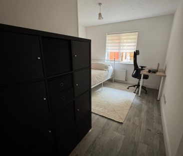 Room in a Shared Flat, Hainton Close, E1 - Photo 2
