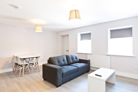 2 bedroom private hall to rent - Photo 5