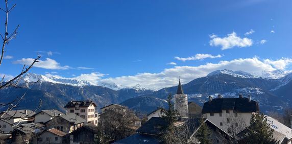 Location à l'année: appartement neuf au coeur du village de Montana - Photo 2