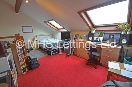 3 Bedroom Mid Terraced House for rent in Beechwood Mount - Photo 3