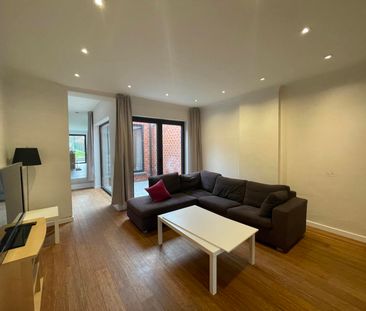 OORDEGEM - Gerenoveerde rijwoning met tuin. - Photo 1