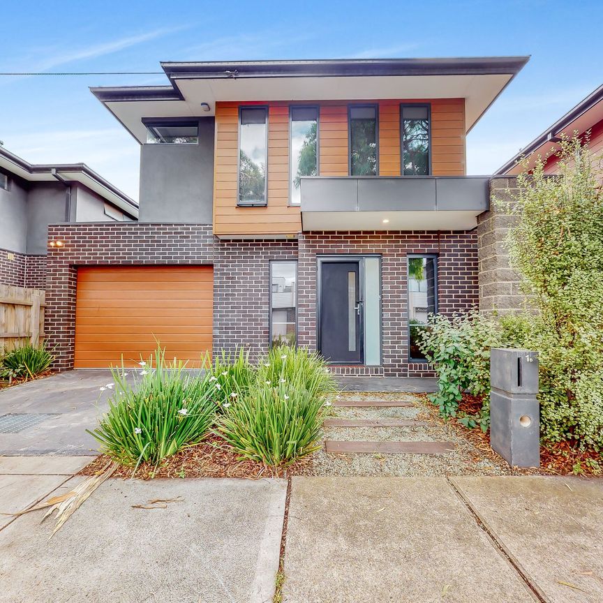 1B Cosmos Street, Glenroy - Photo 1