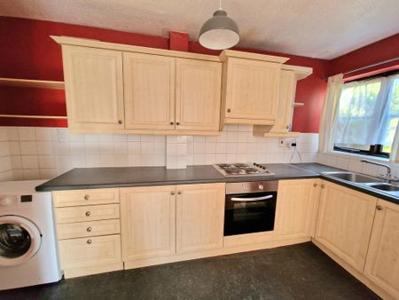 1 bedroom semi-detached house to rent - Photo 3
