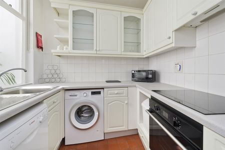 Cornwall Gardens, SW7 - Photo 3