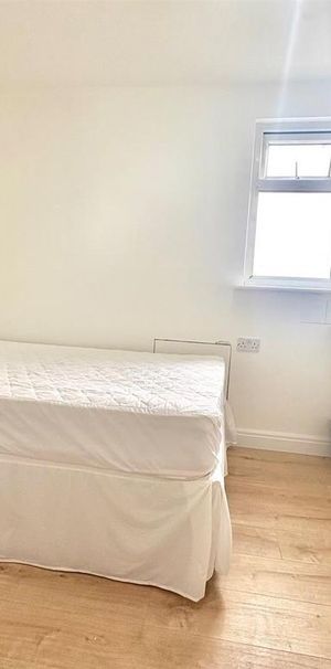 2 bedroom house to rent - Photo 1