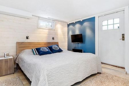 Mysigt hus med trädgård - Photo 4