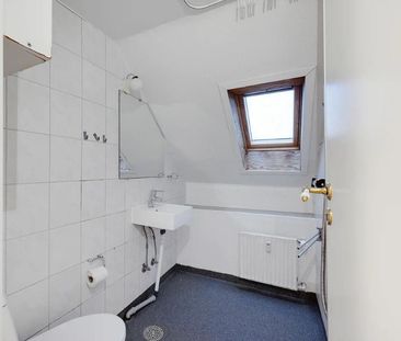 Rummelig 3-værelses lejlighed beliggende i Aalborg centrum - Photo 1