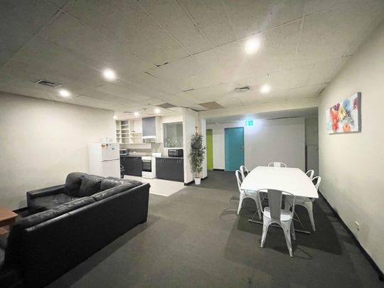 Room 27 (Non Ensuite) - Photo 1