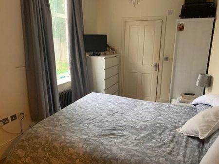 Miller House, Woodford Green, IG8, Property for rent - Photo 2