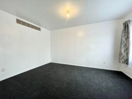 Cute on Carrington - Photo 4