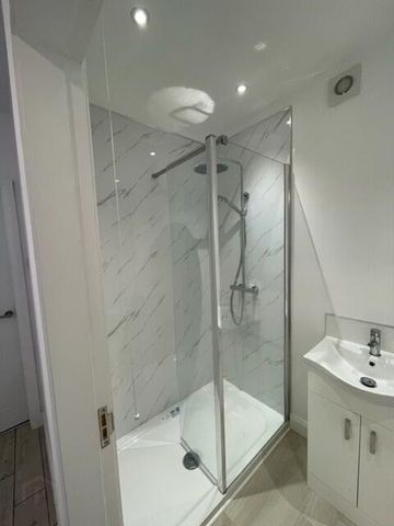 Apartment 1 6 Eglantine Gardens, Belfast, BT9 6EZ - Photo 5