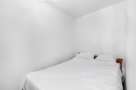 Lock House, 35 Oval Road, London, NW1 flat to rent - Photo 2