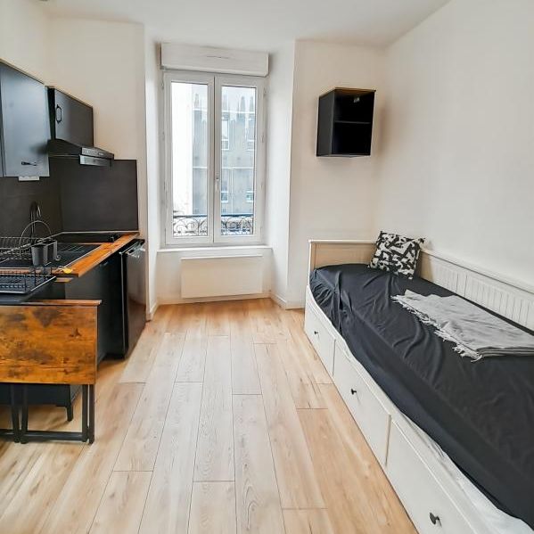 Location Appartement 1 pièce 16m² VANNES 56000 - Photo 1