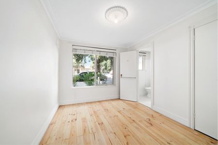 Unit 2/72 Withers Street, Albert Park. - Photo 3