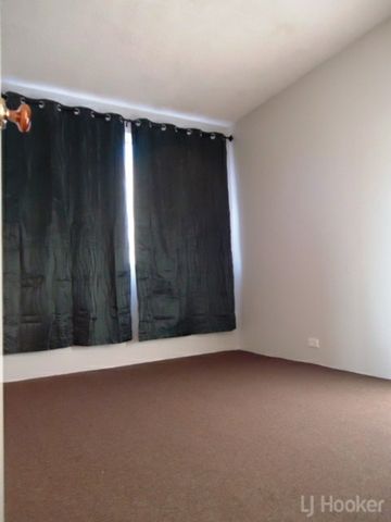 2 Bedroom Unit In Handy Location - Photo 3