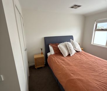 Coburg North - Photo 6