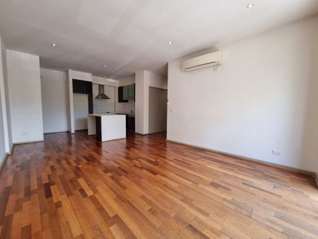 2 Bedroom Apartment - Situated Close to Monash University & Monash Medical Centre - Photo 5