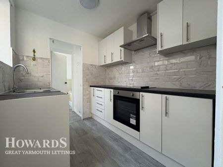 3 bedroom terraced house to rent - Photo 3
