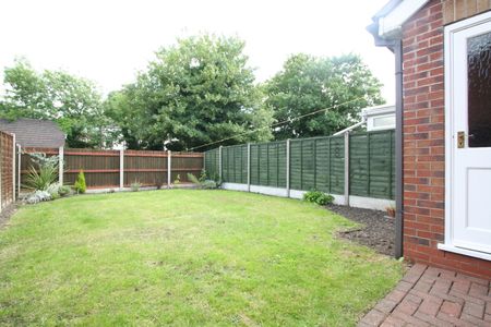 WORDSLEY, Kinver Street - Photo 4