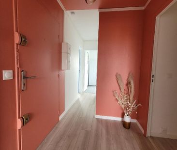 Location Appartement 4 pièces 81m² - Photo 6